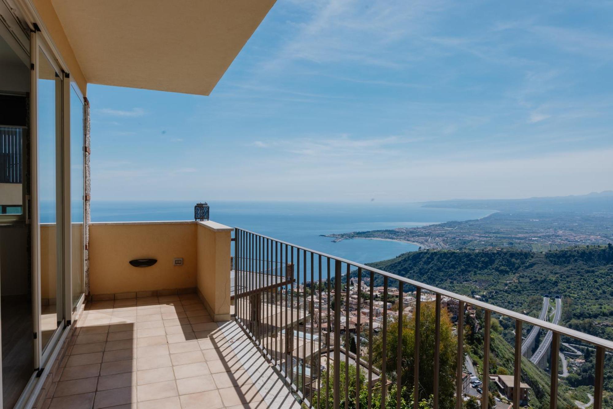 Villa Da Vinci Luxury Panoramic Apartments - Taormina Rooms Collection Zewnętrze zdjęcie