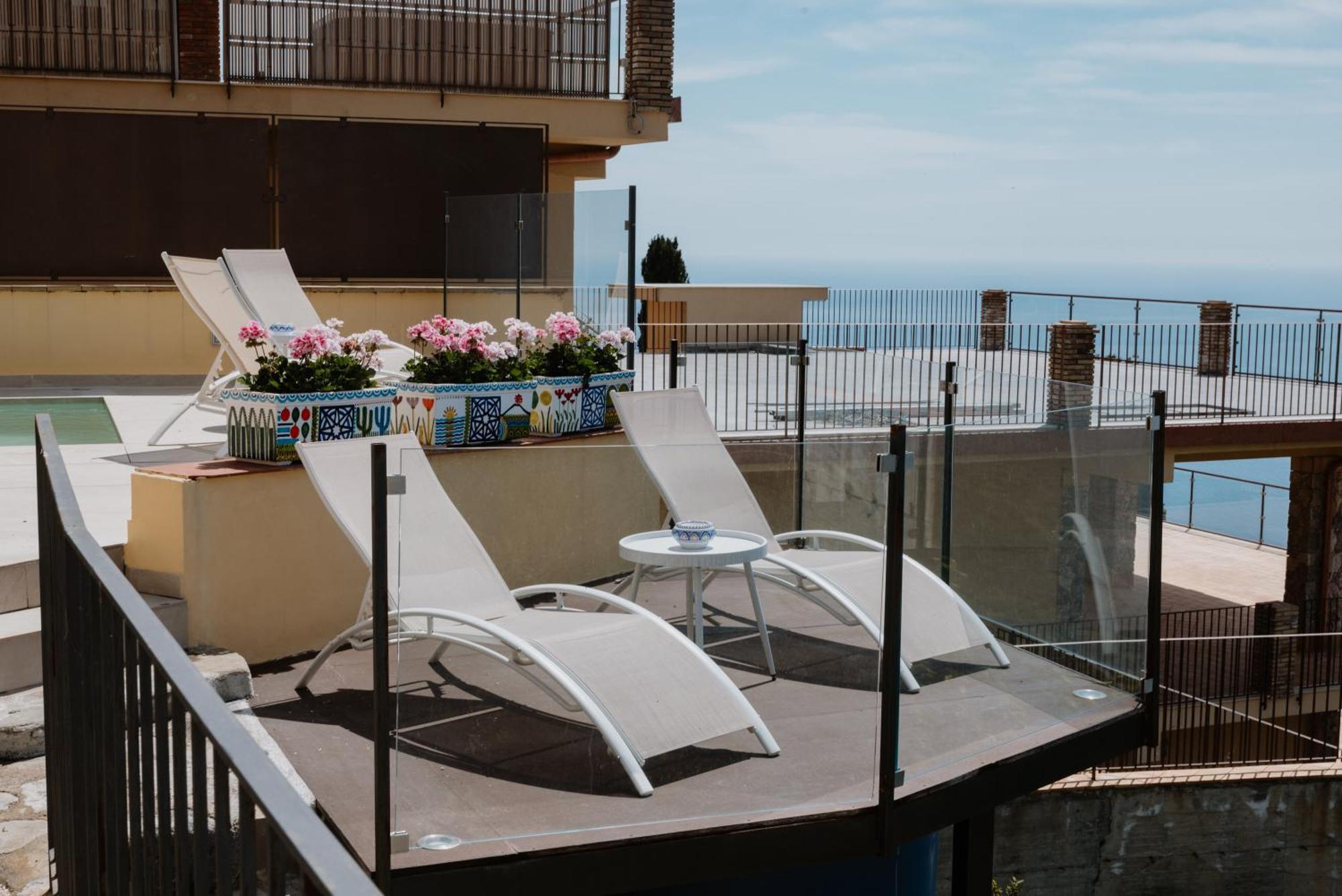 Villa Da Vinci Luxury Panoramic Apartments - Taormina Rooms Collection Zewnętrze zdjęcie